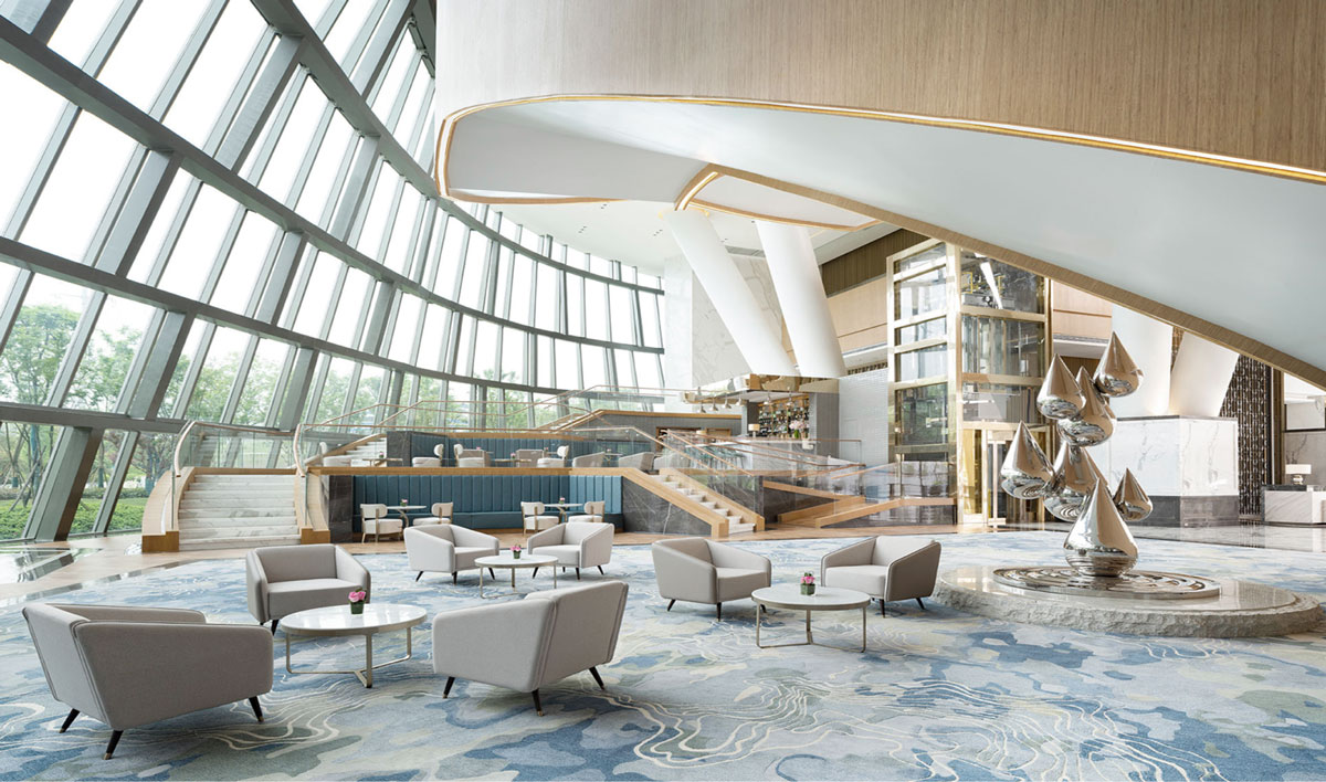 未來(lái)智能風(fēng)格的高端酒店設(shè)計(jì)，將科技與人性化設(shè)計(jì)巧妙融合